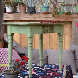 Príručný stolík Lem Lem