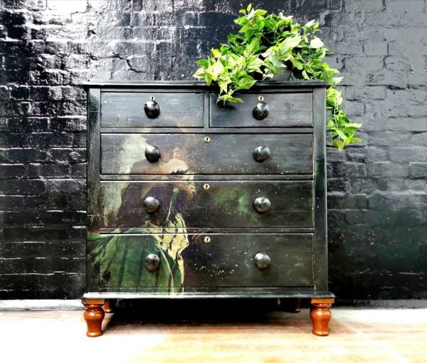 Study In Black And Green - Image 3