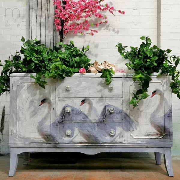 White Swan - Image 2