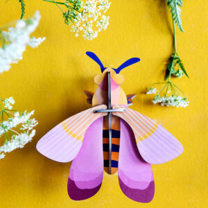 Ružová včielka (Pink Bee) - Farebné nástenné dekorácie